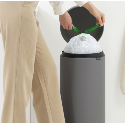 BRABANTIA 254949 Pedal Bin Newicon, 30 litara, kanta za otpad, SOFT GREY