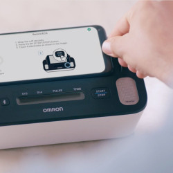 Omron Complete 2-u-1 digitalni tlakomjer i EKG